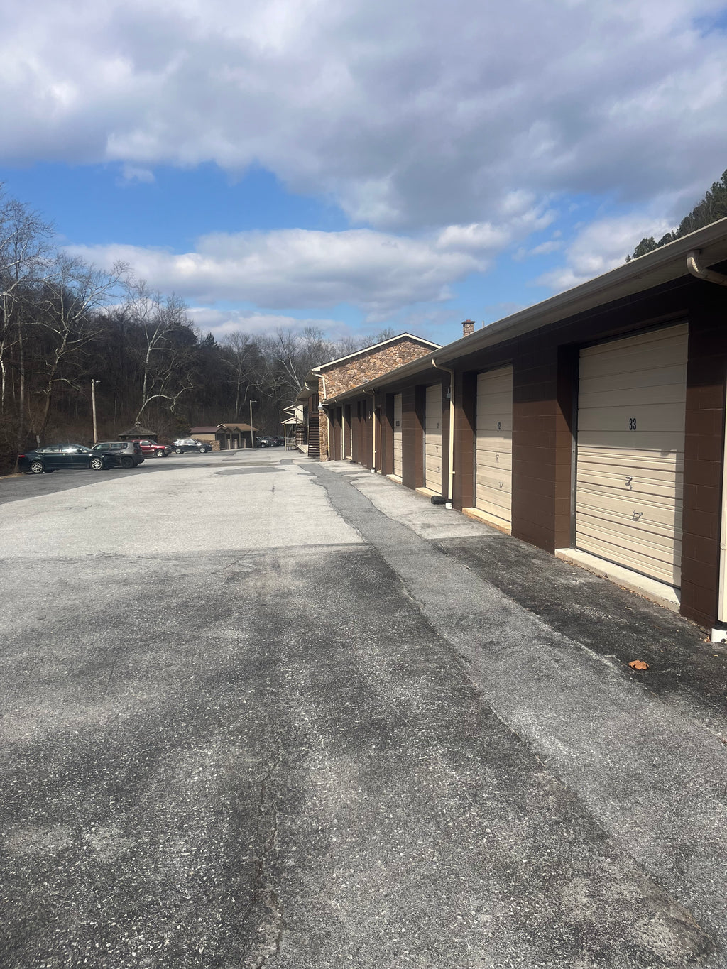 Storage unit
